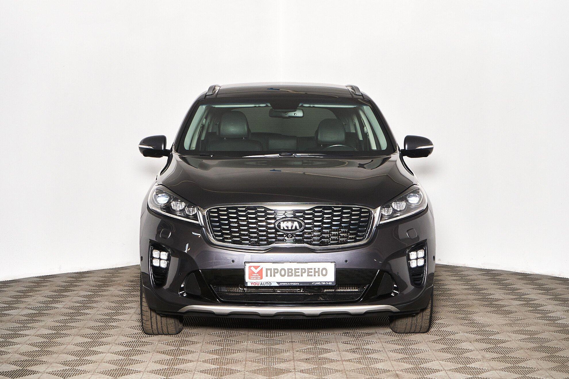 Kia Sorento 2019, серый