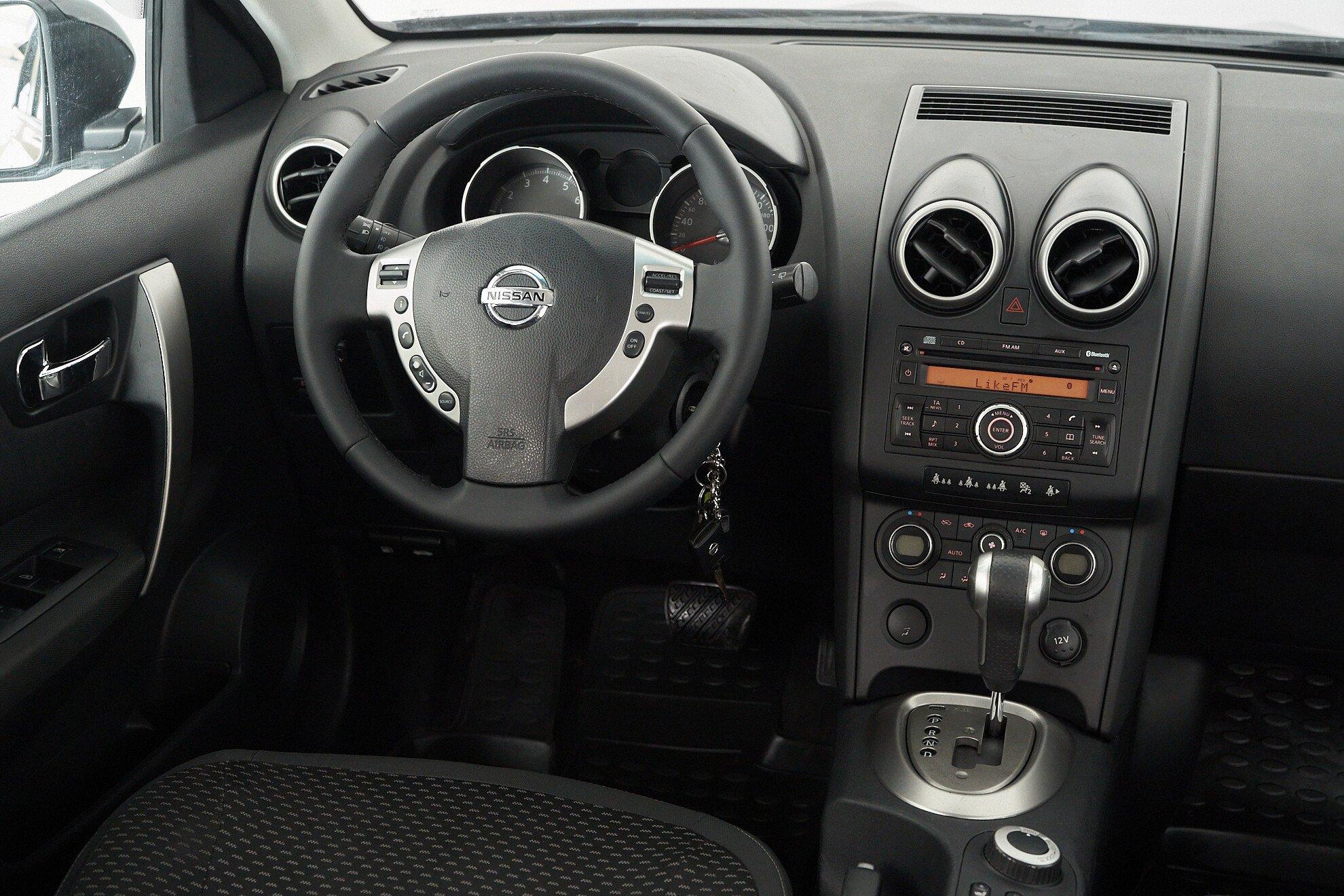 Nissan Qashqai+2 2009, фиолетовый