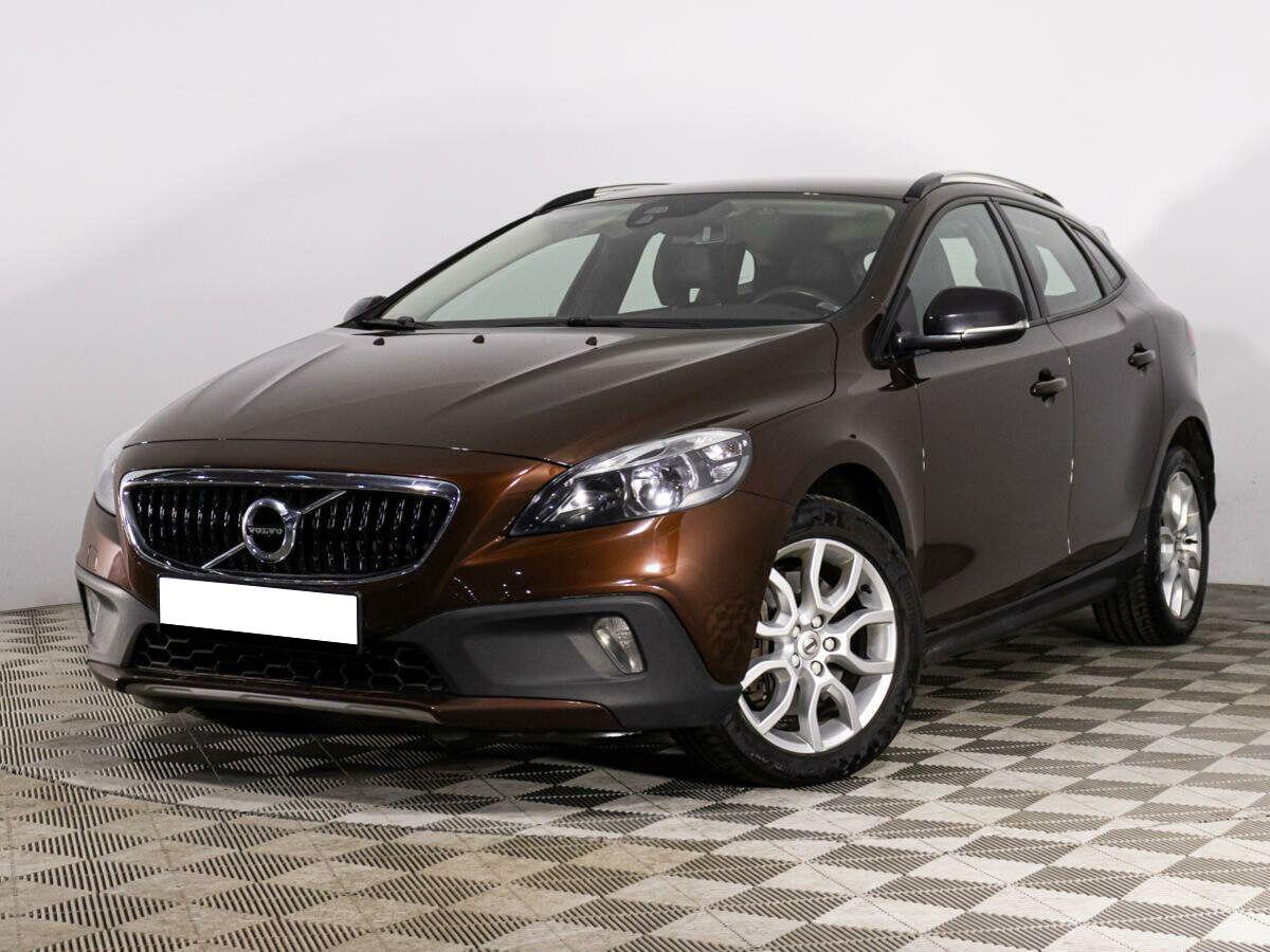 Volvo V40 2019, коричневый