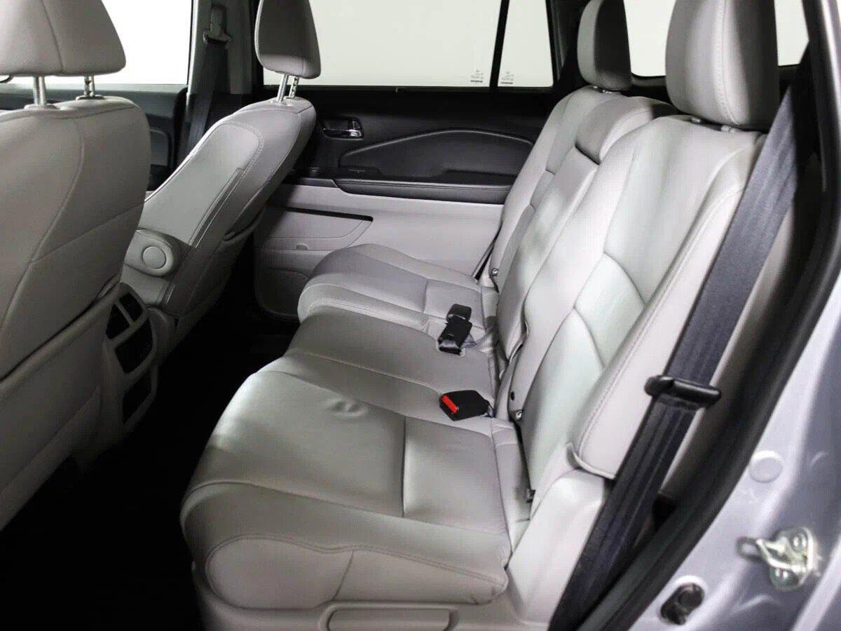 Honda Pilot 2020, серый