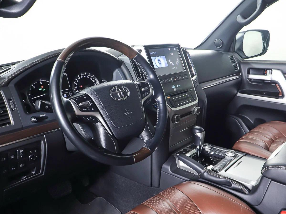 Toyota Land Cruiser 2019, синий
