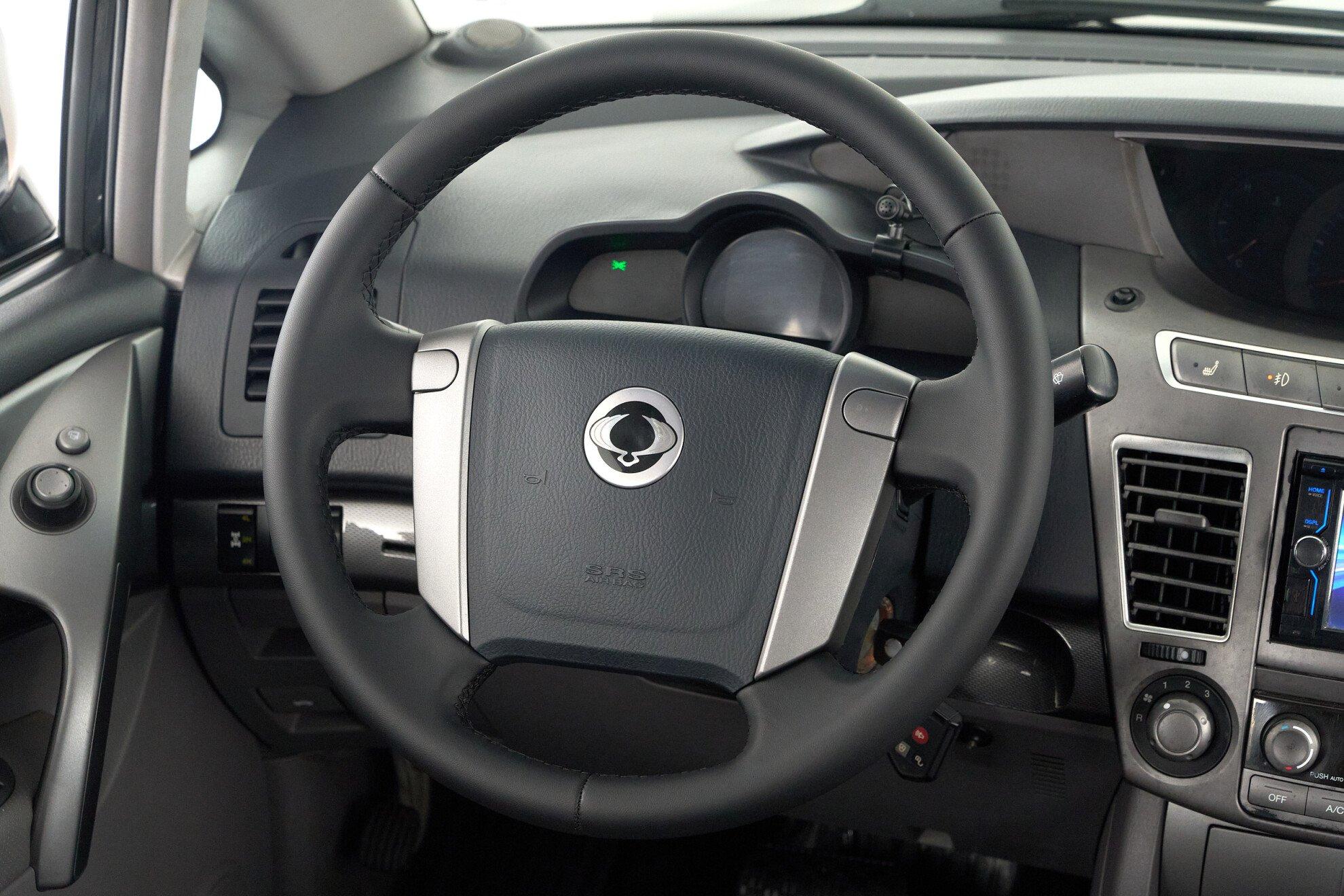 SsangYong Stavic 2014, черный