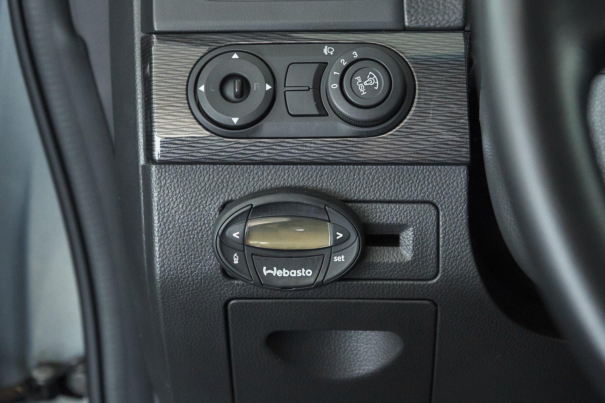 Chevrolet Captiva 2014, серый
