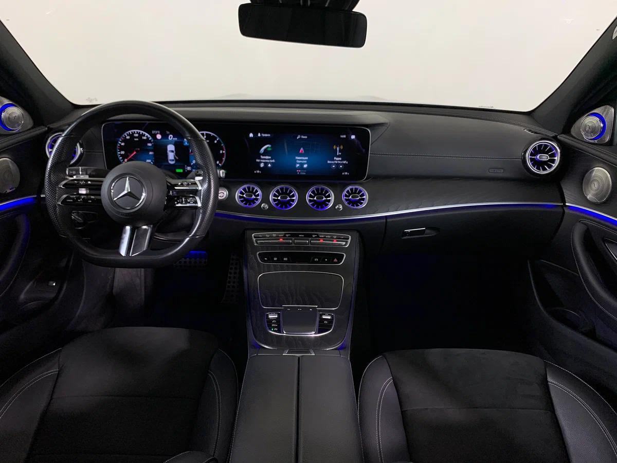 Mercedes-Benz E-Класс 2020, черный