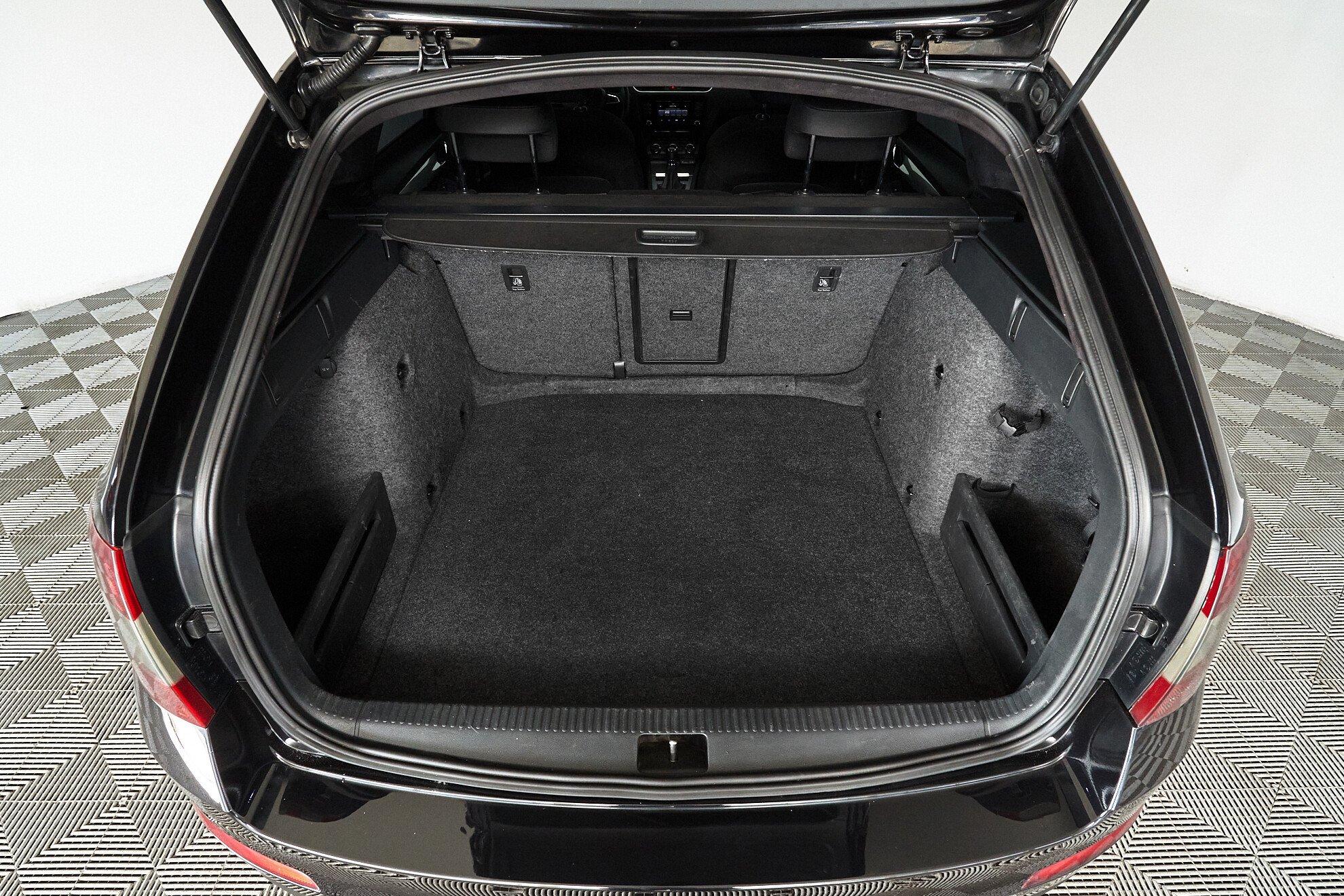 Skoda Octavia 2014, черный