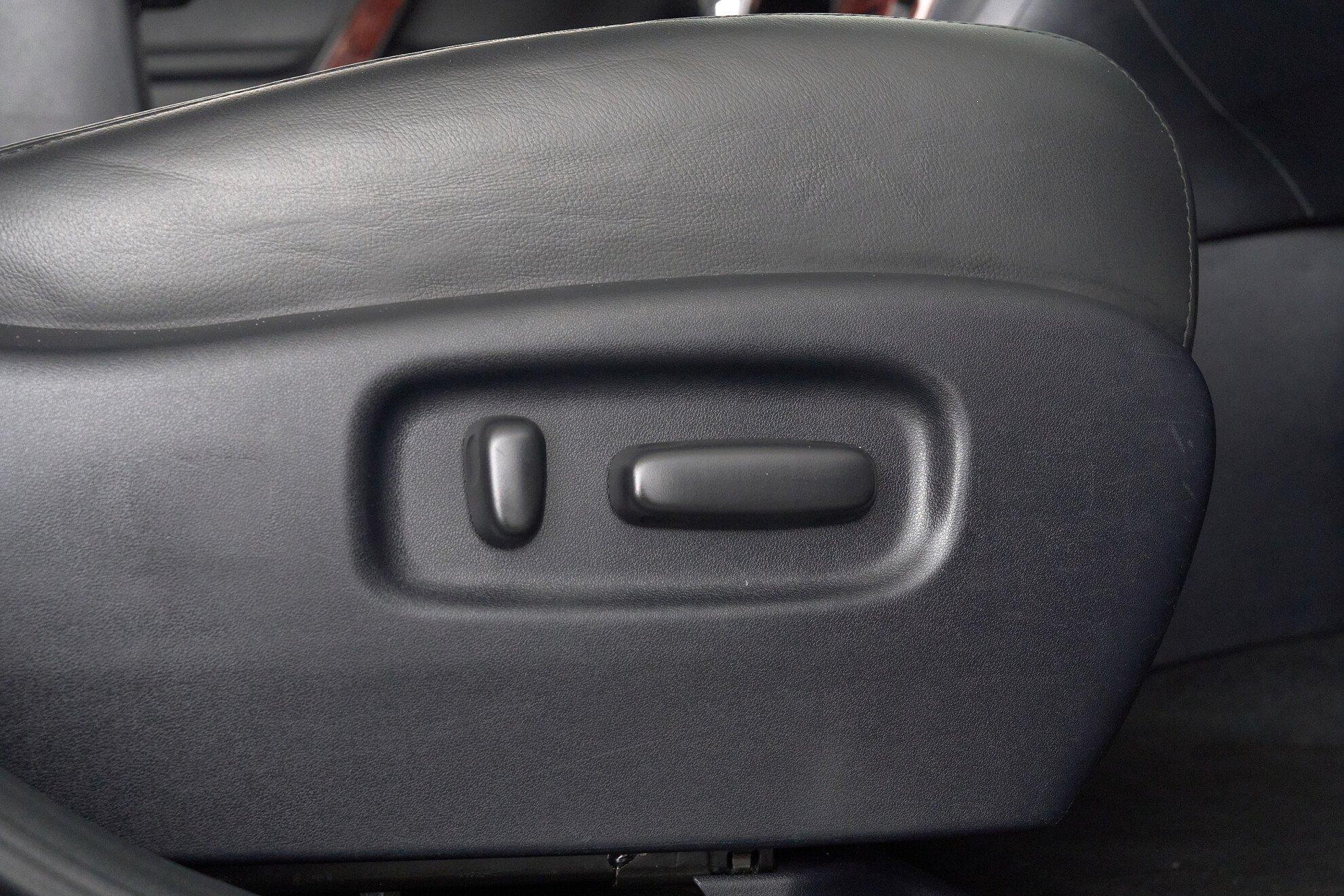 Toyota Highlander 2013, черный
