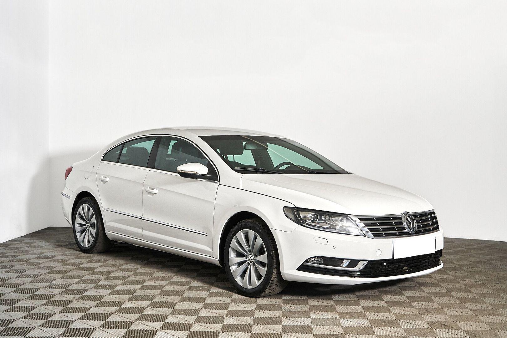 Volkswagen Passat CC 2013, белый