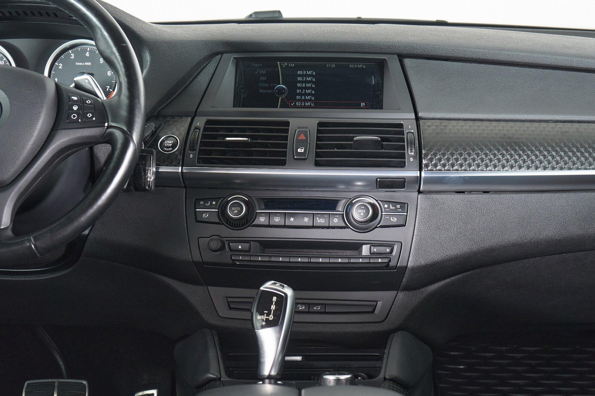 BMW X6 2013, белый