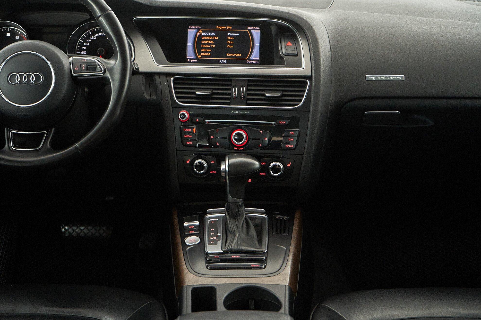 Audi A5 2013, черный