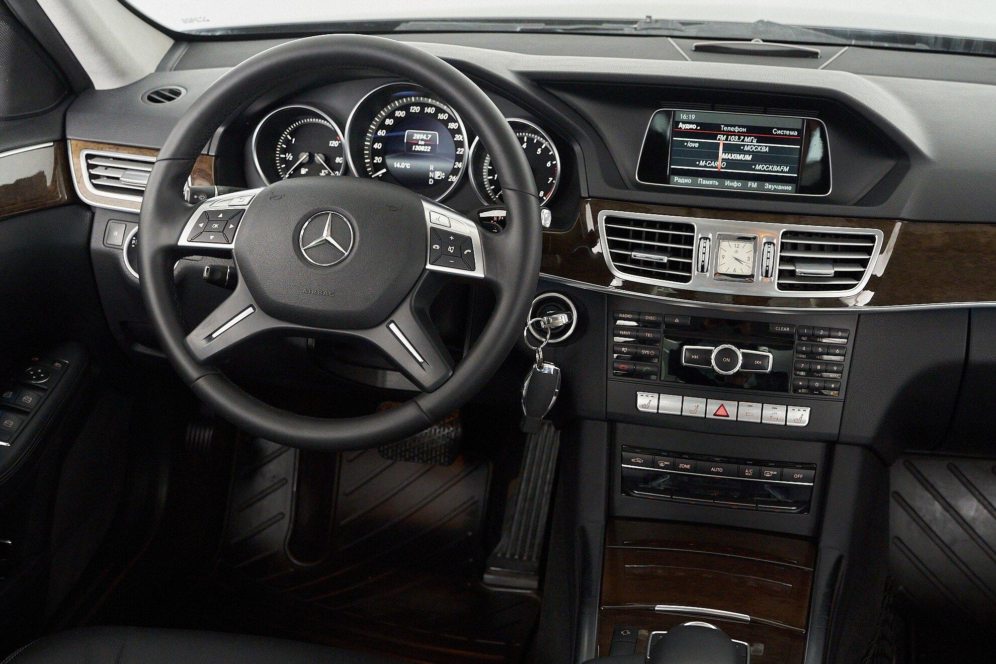Mercedes-Benz E-Класс 2013, черный