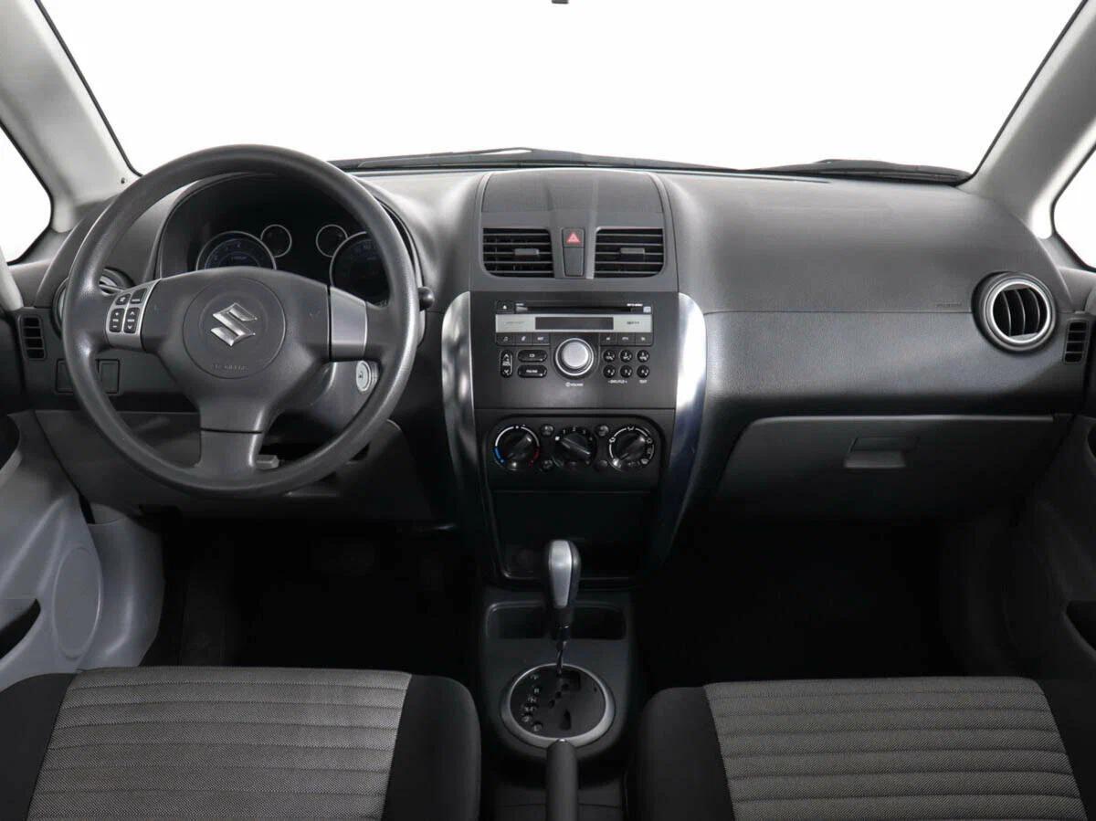 Suzuki SX4 2013, зеленый