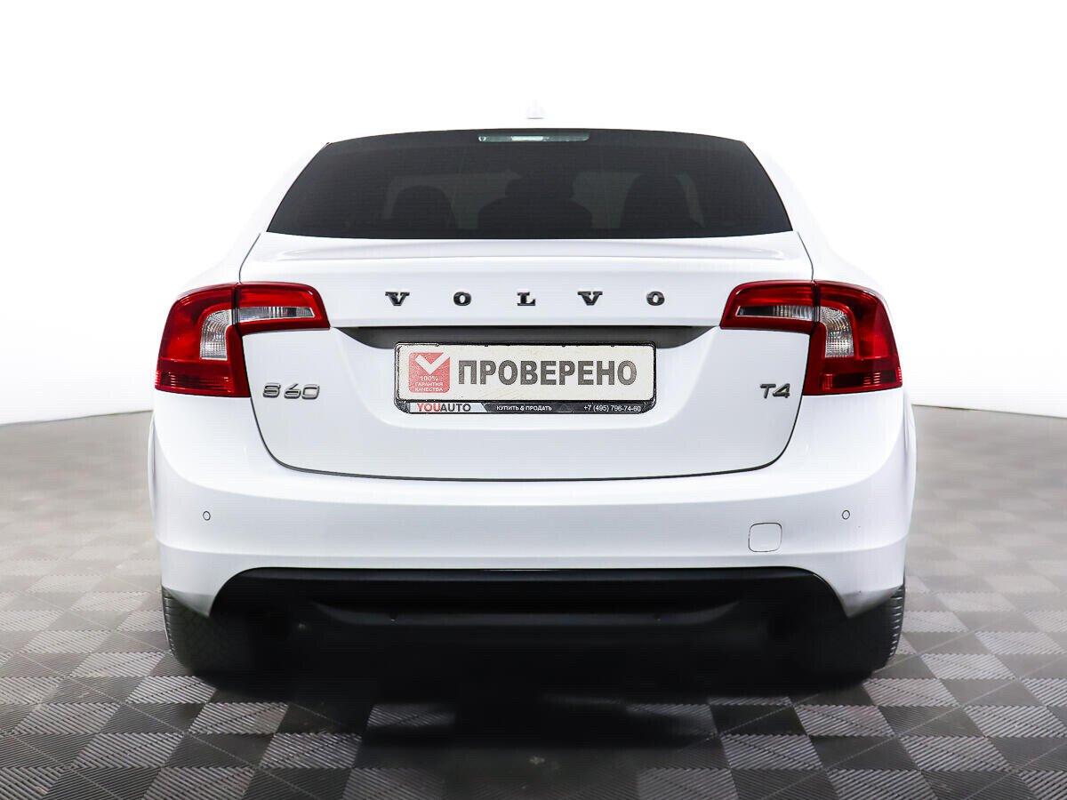 Volvo S60 2013, белый