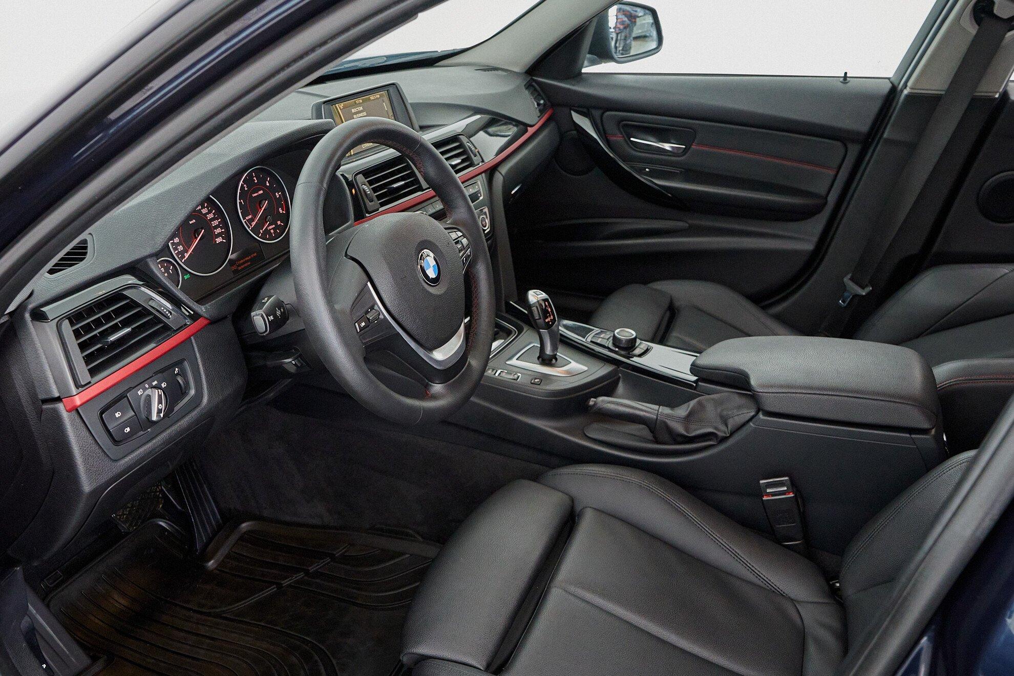 BMW 3 серии 2013, синий