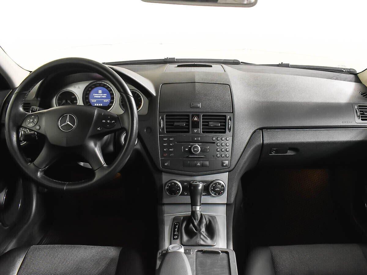 Mercedes-Benz C-Класс 2009, серебряный