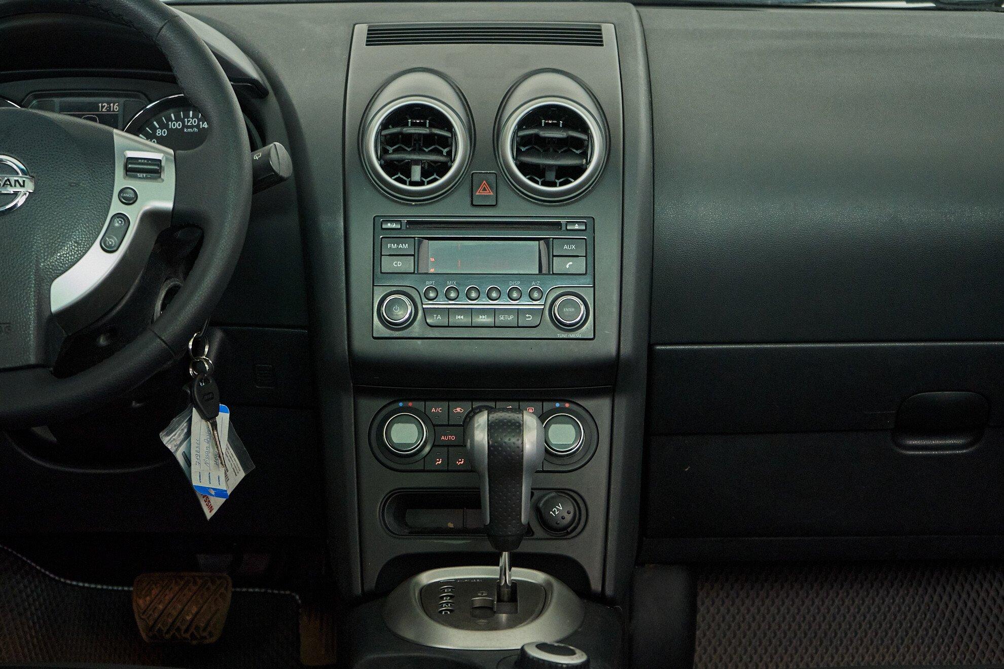 Nissan Qashqai+2 2013, белый