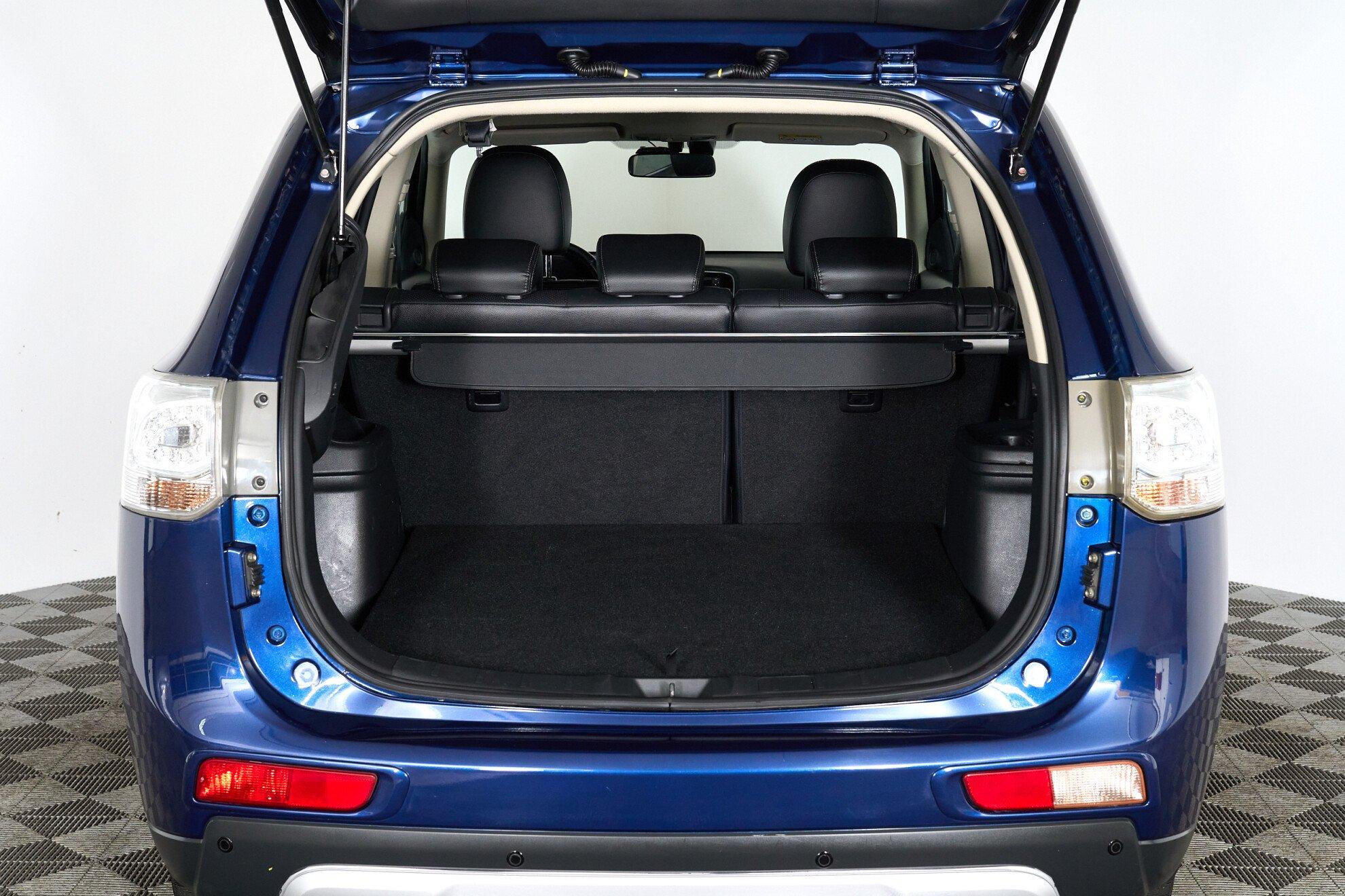 Mitsubishi Outlander 2014, синий