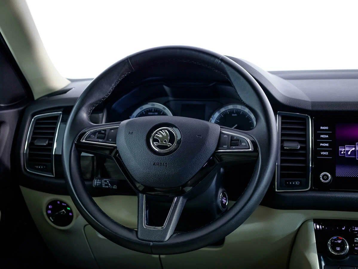 Skoda Kodiaq 2021, бежевый