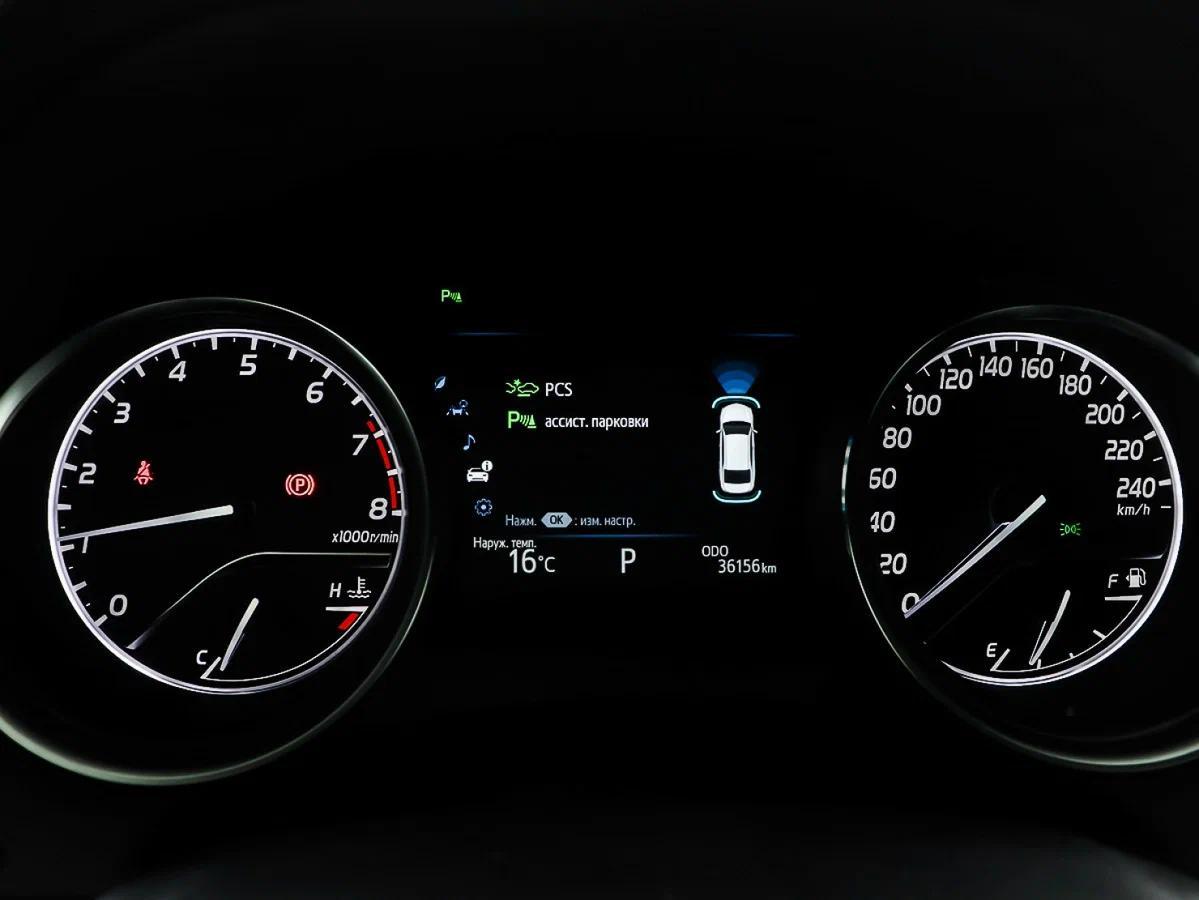 Toyota Camry 2019, коричневый