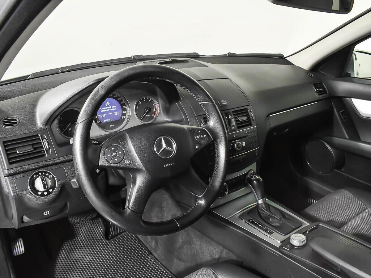 Mercedes-Benz C-Класс 2009, серебряный