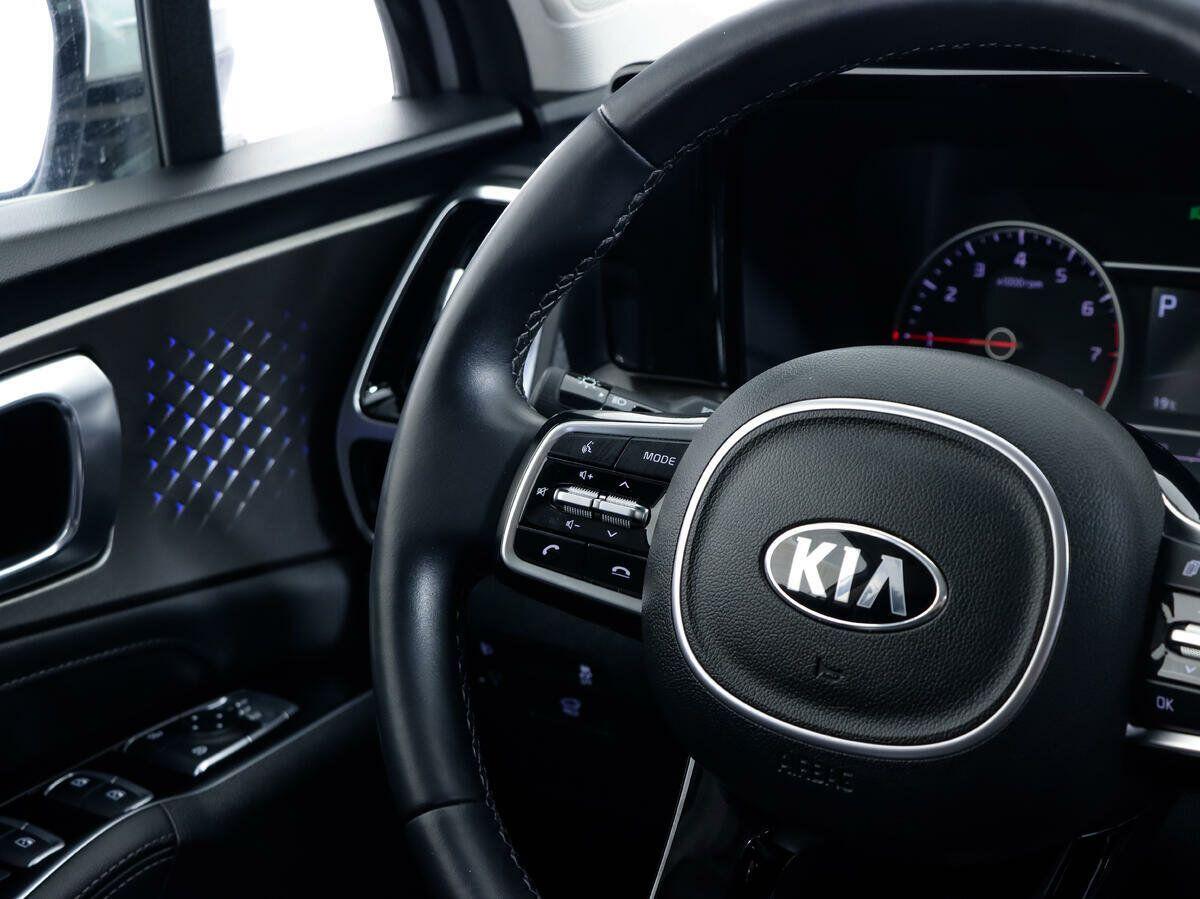 Kia Sorento 2021, серебряный