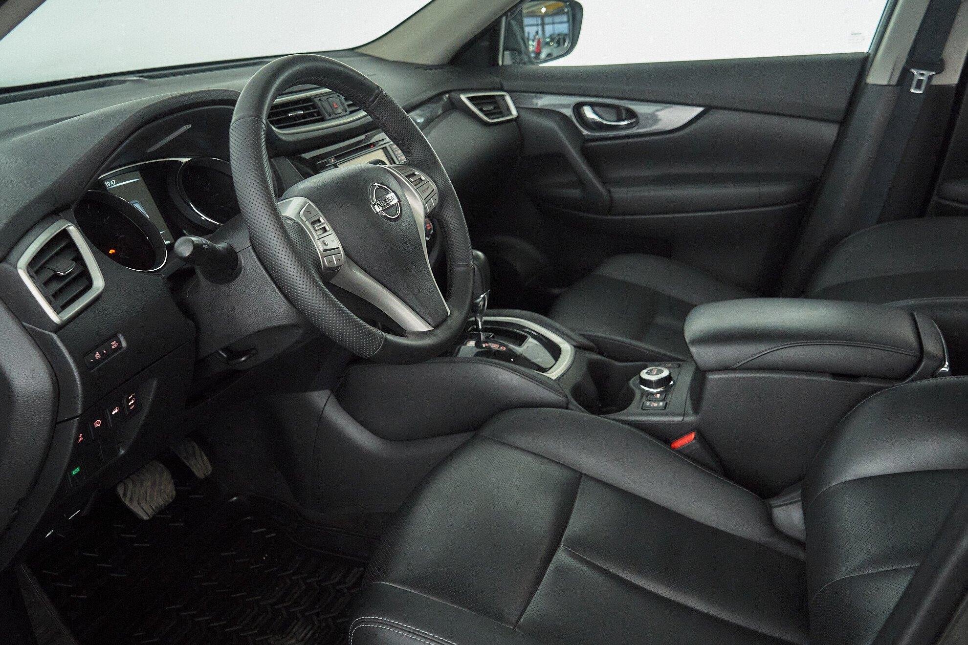 Nissan X-Trail 2016, коричневый