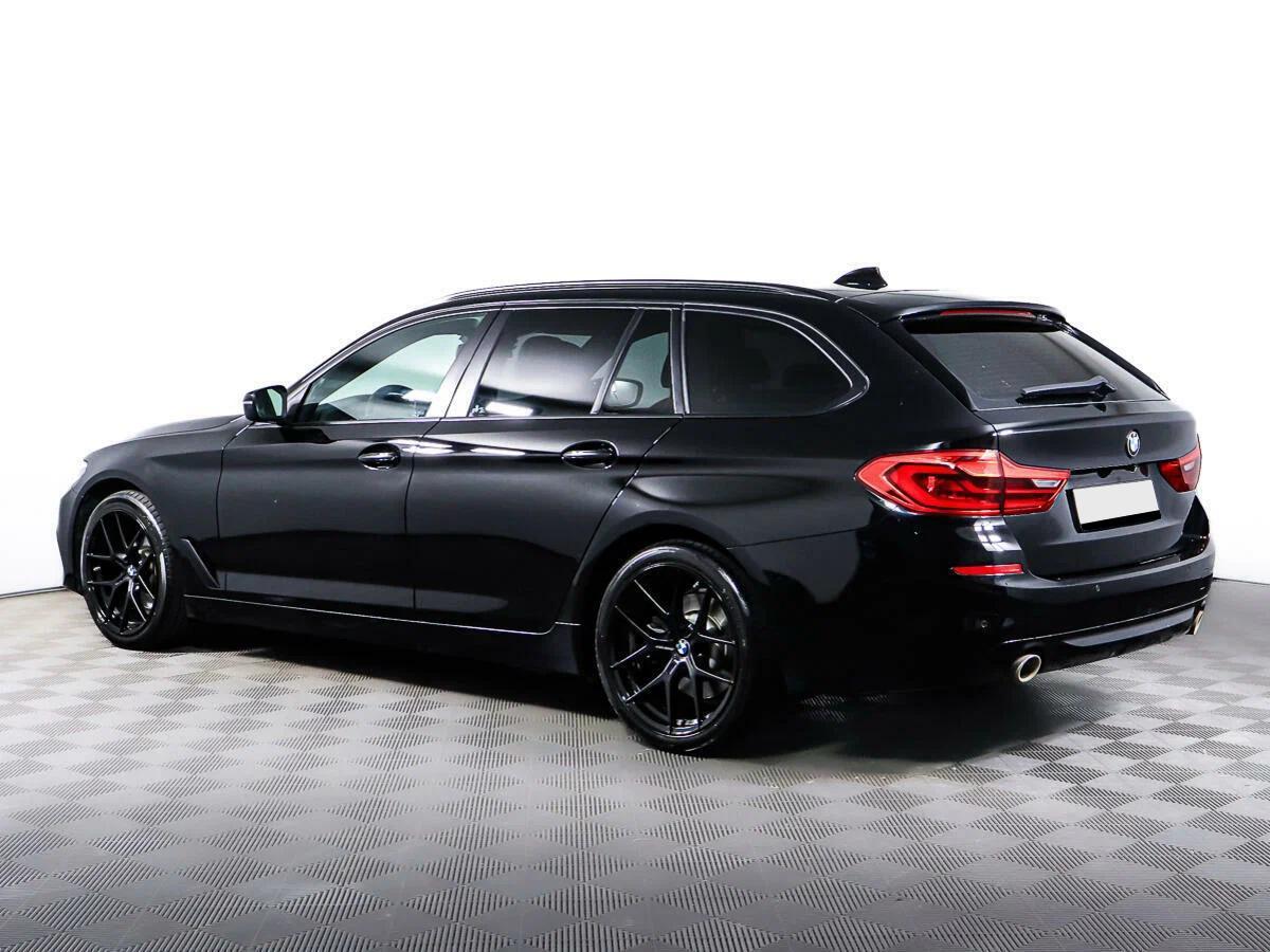 BMW 5 серии 2019, черный