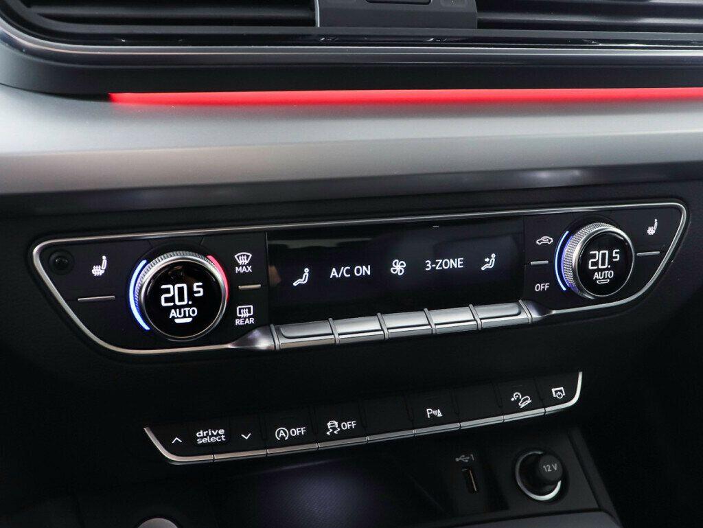 Audi Q5 2021, синий