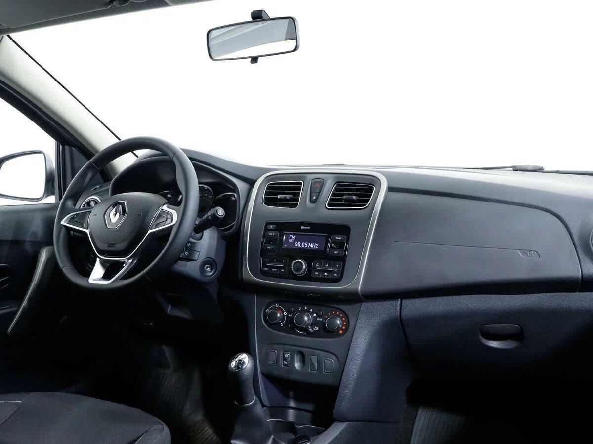 Renault Sandero 2020, серебряный