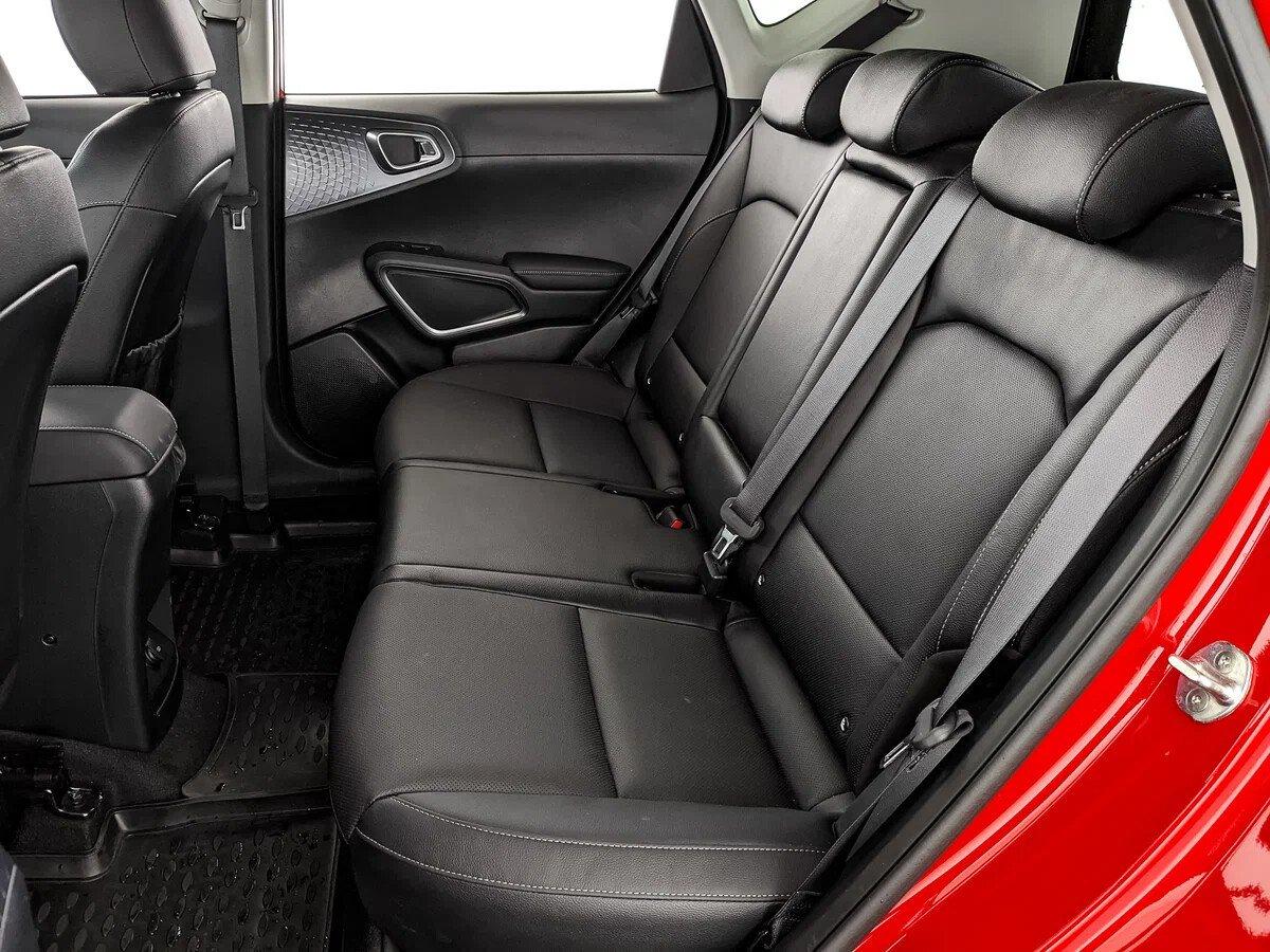 Kia Soul 2022, красный
