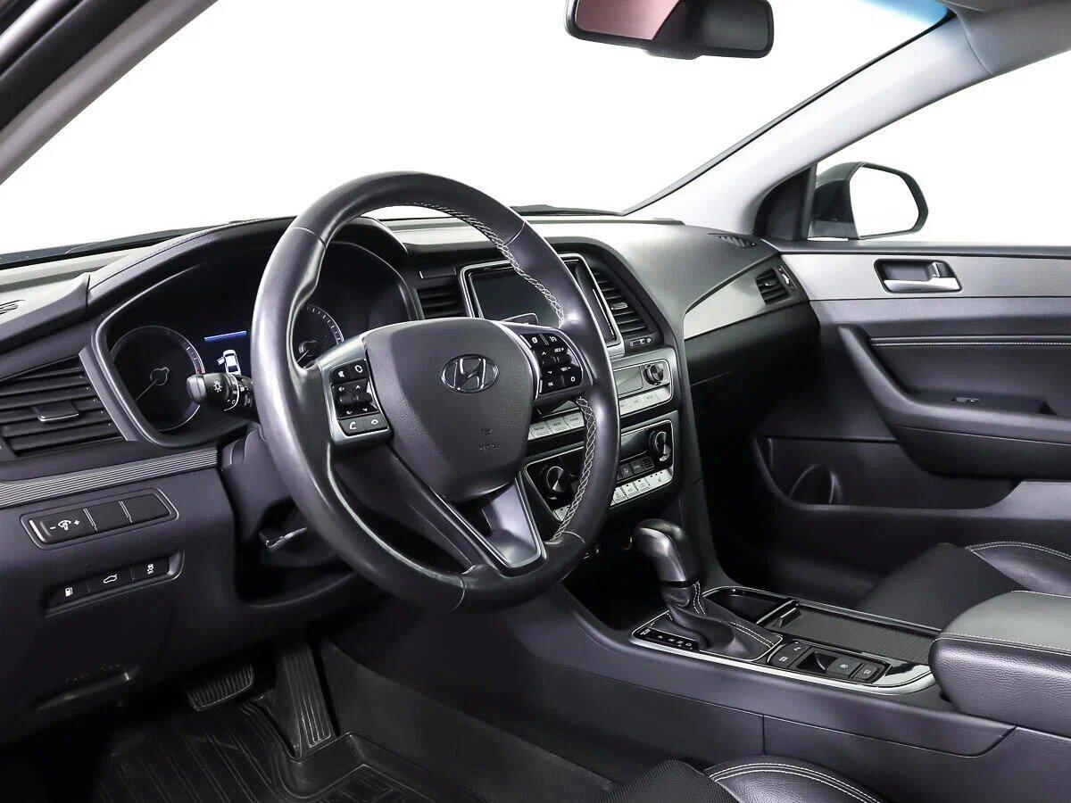 Hyundai Sonata 2019, черный