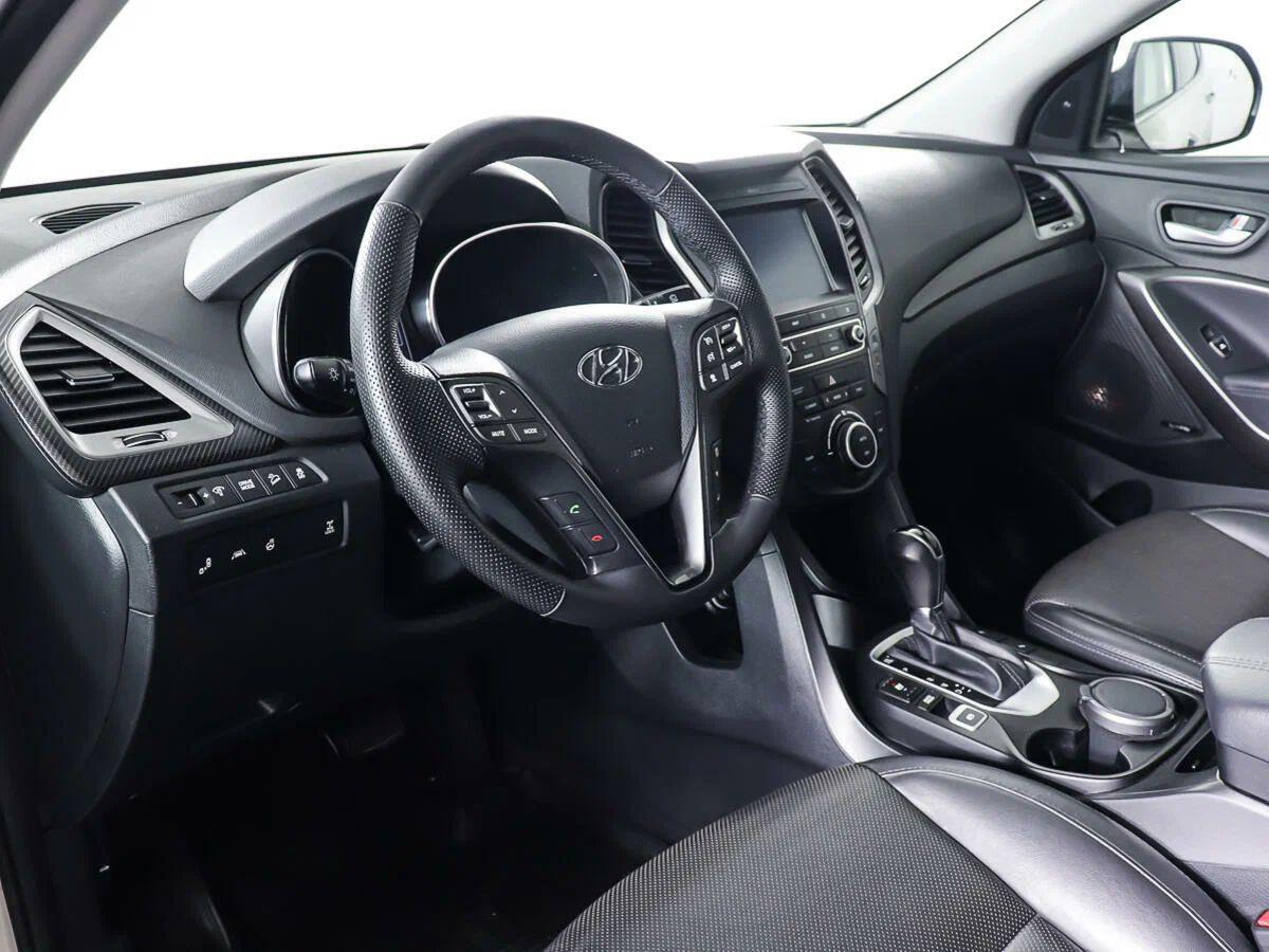 Hyundai Santa Fe 2015, белый