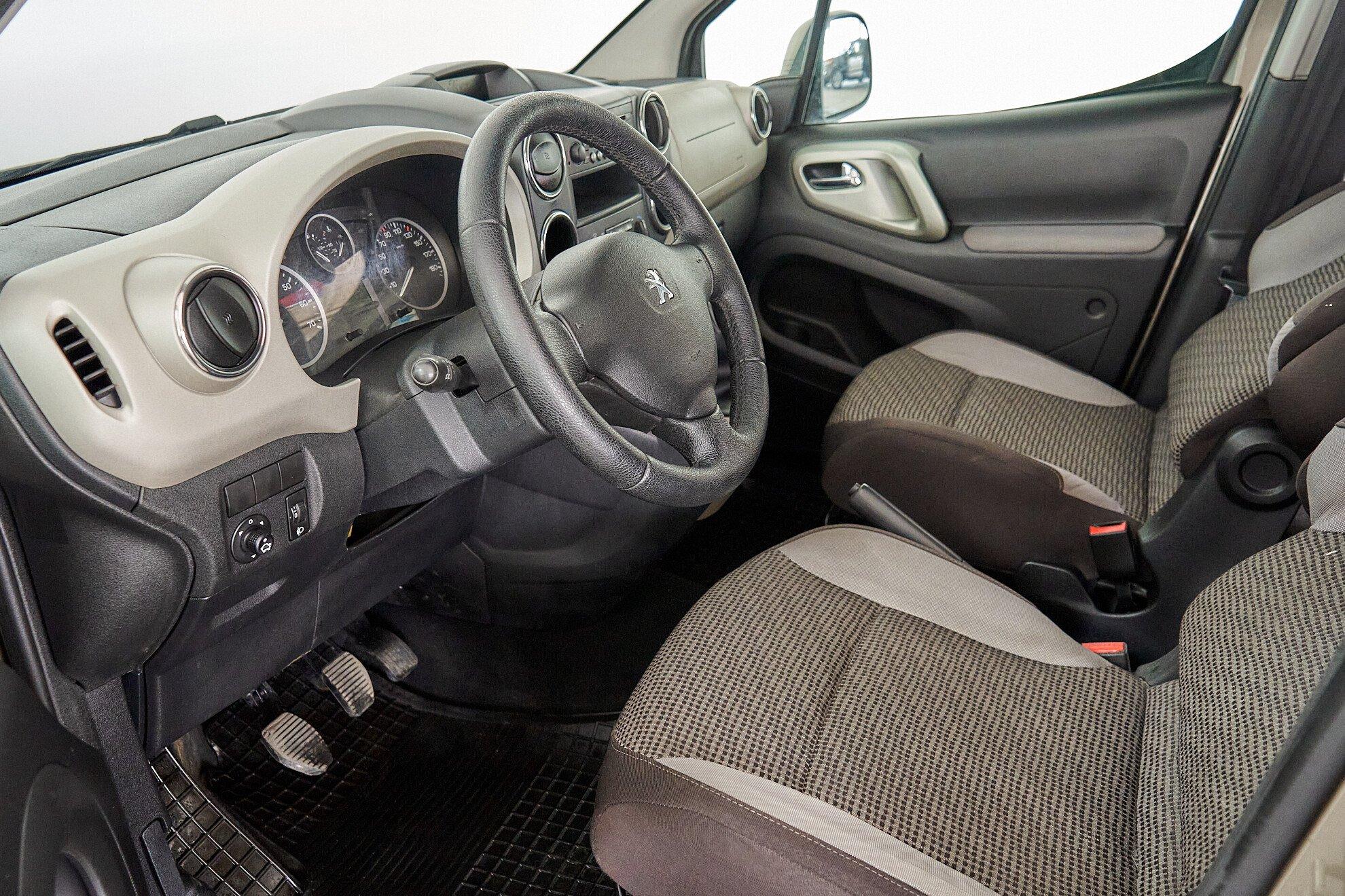 Peugeot Partner 2013, серый