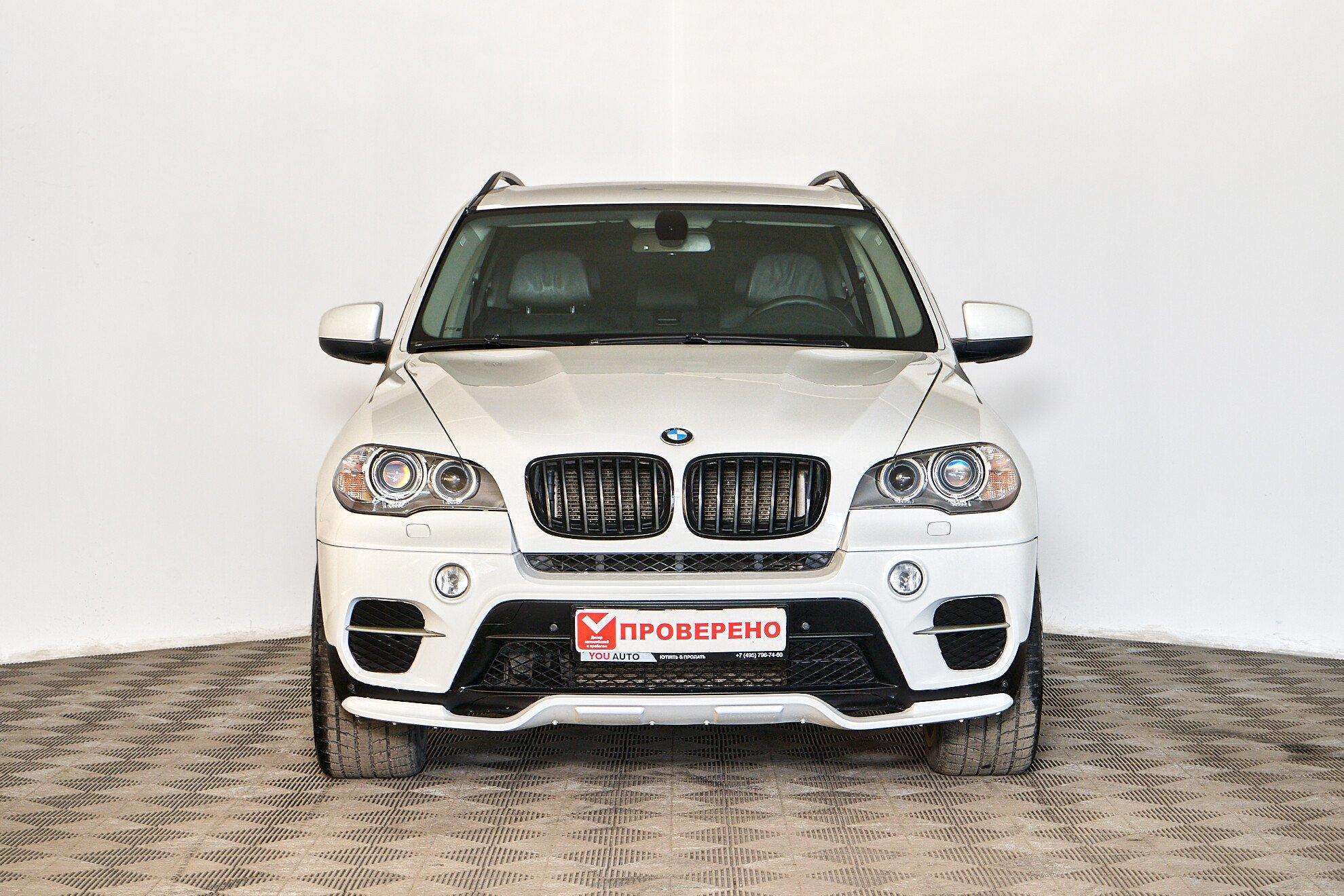 BMW X5 2011, белый