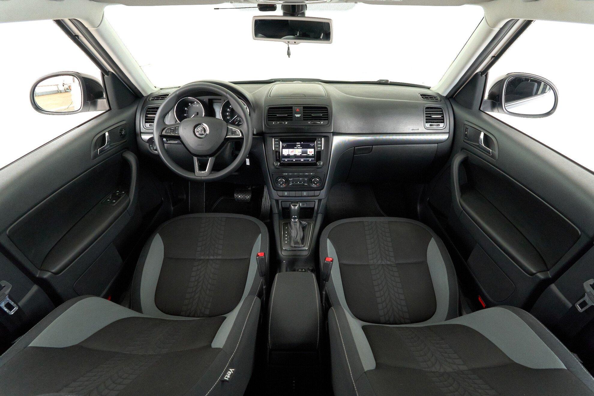 Skoda Yeti 2015, белый