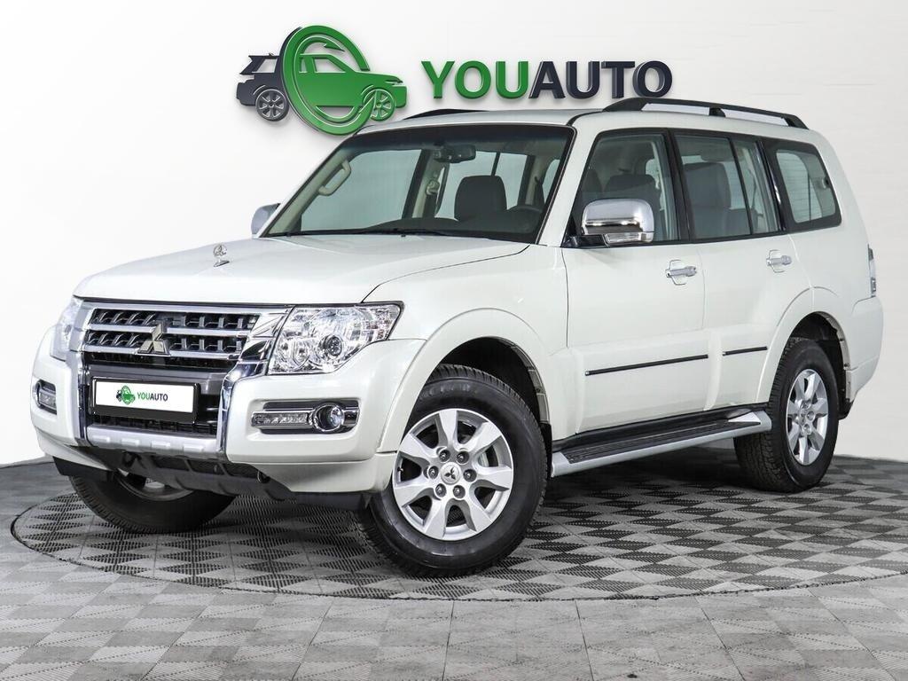 Mitsubishi Pajero 2021, белый