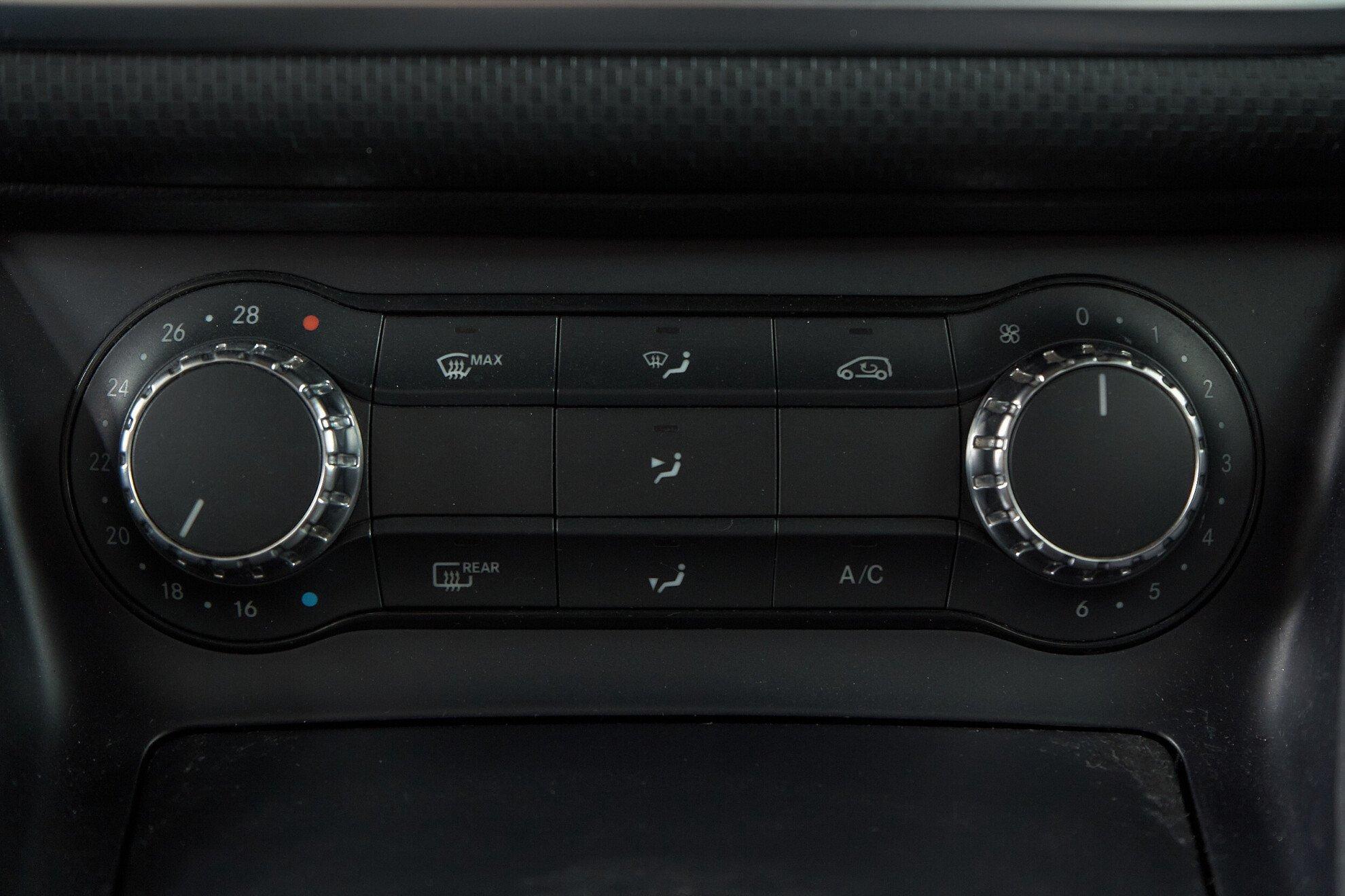 Mercedes-Benz A-Класс 2013, белый