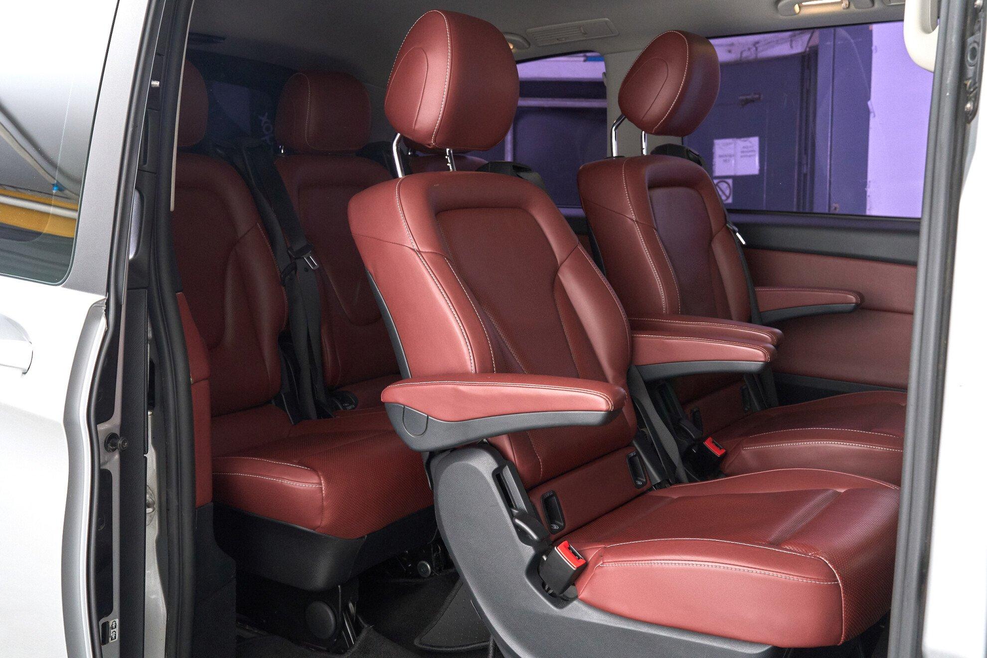 Mercedes-Benz V-Класс 2017, серебряный