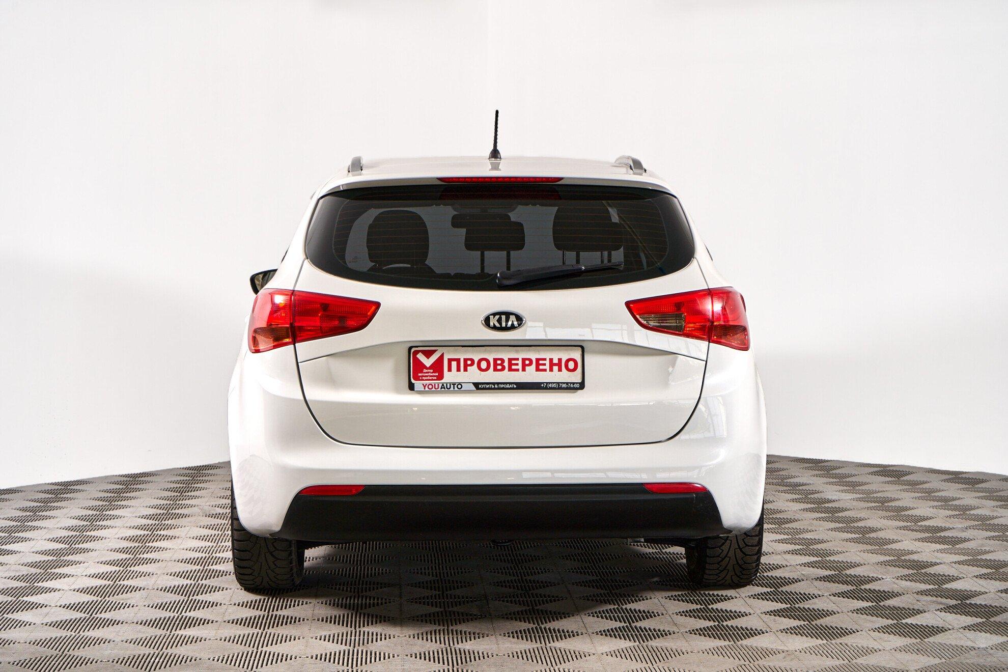 Kia Ceed 2017, белый