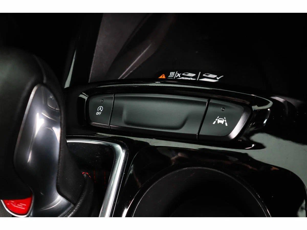 Chevrolet Trax 2023, серебряный