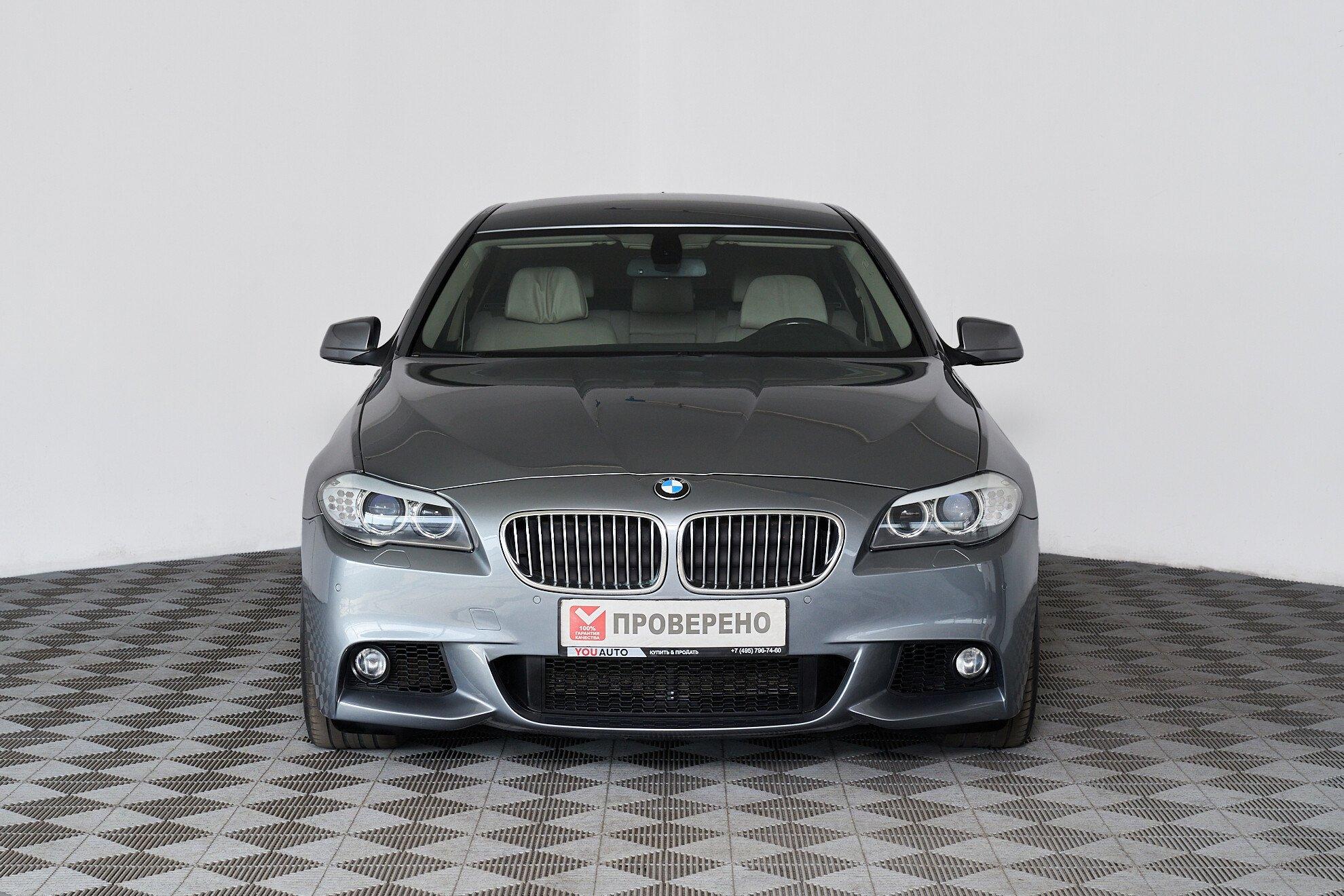 BMW 5 серии 2012, серый