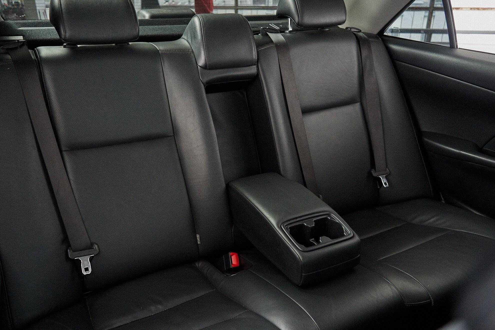 Toyota Camry 2013, серый