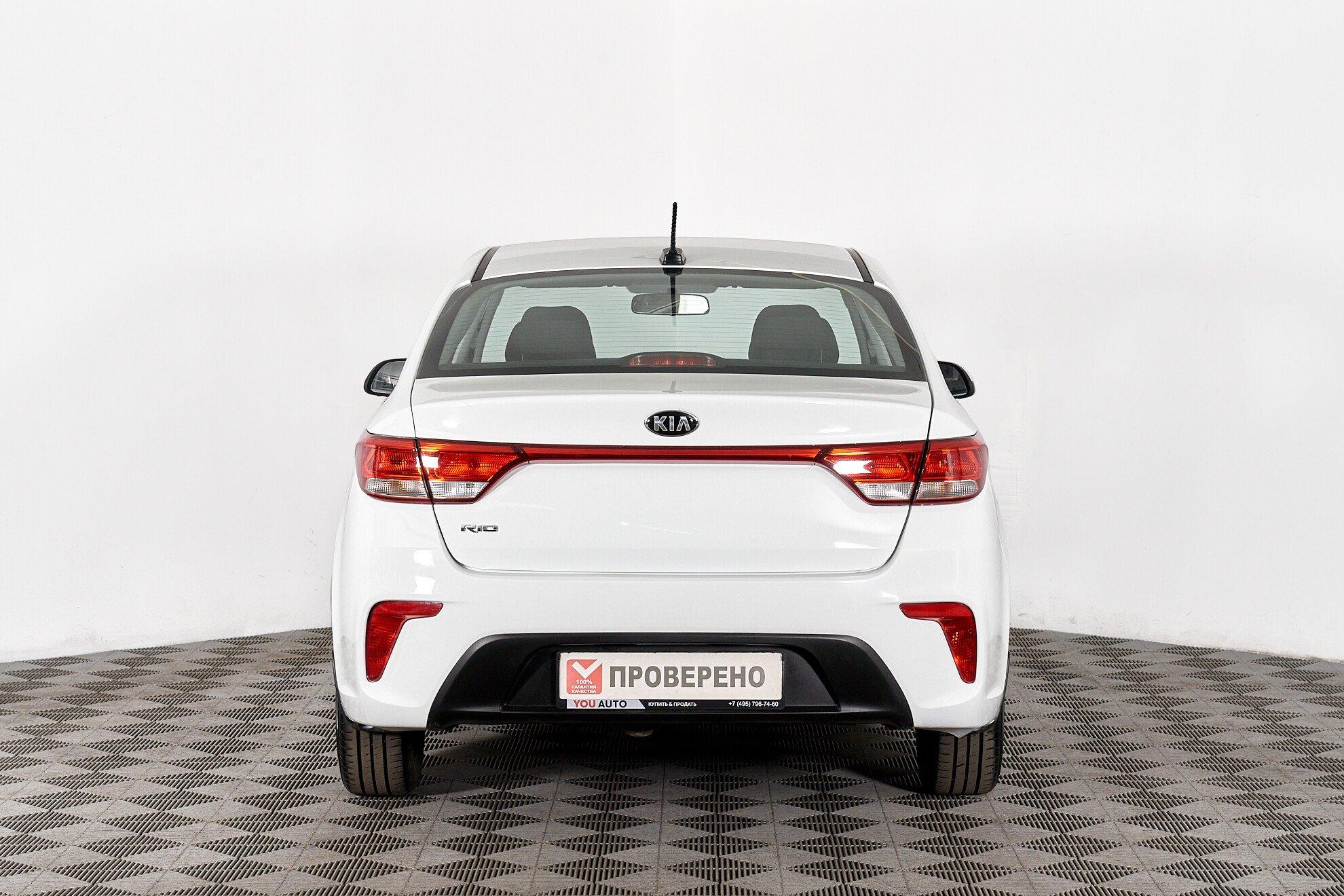 Kia Rio 2019, белый