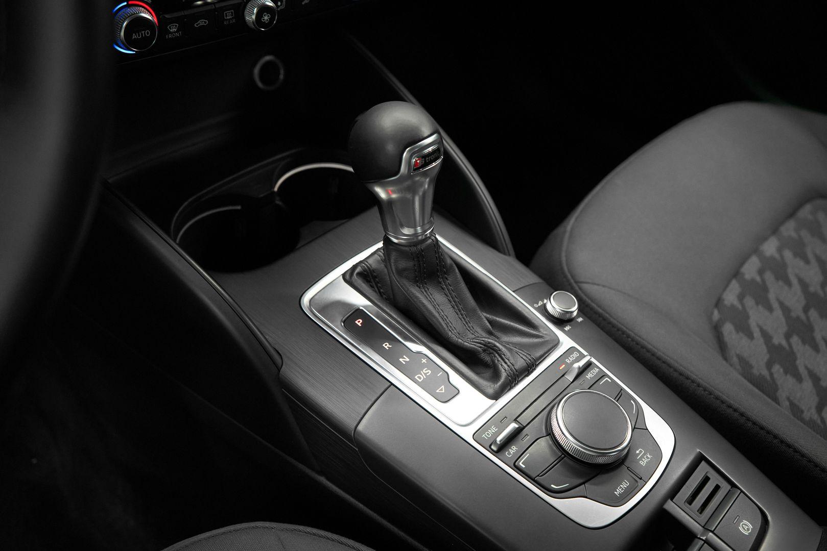 Audi A3 2013, черный