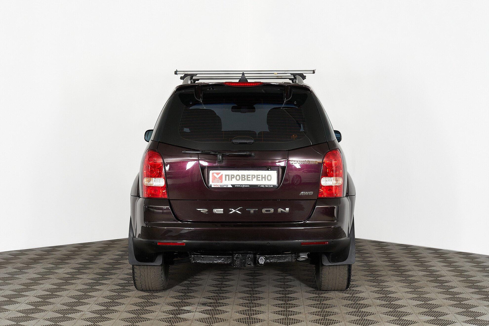 SsangYong Rexton 2010, пурпурный