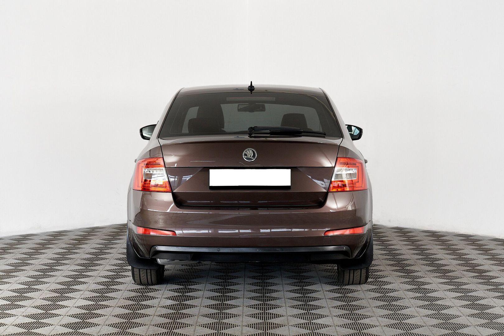 Skoda Octavia 2016, коричневый