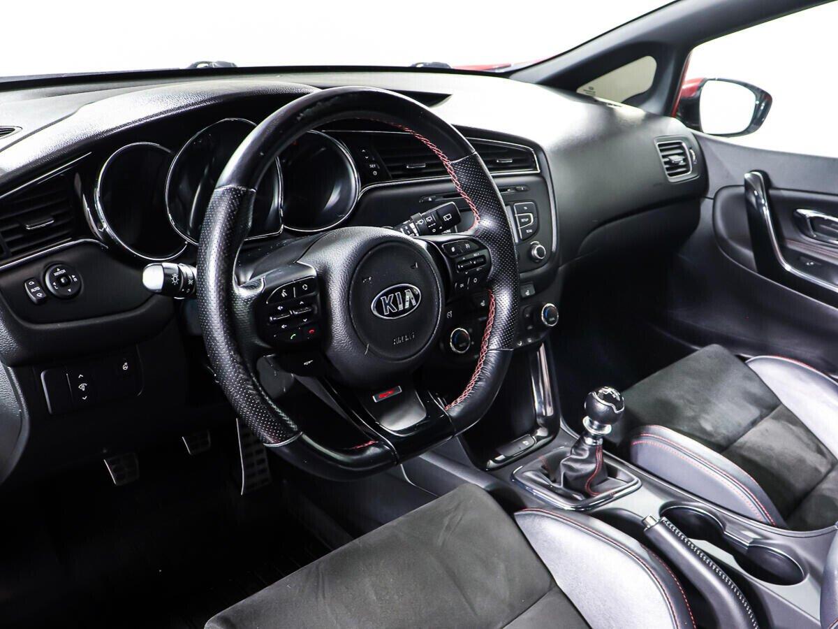 Kia Ceed GT 2018, красный