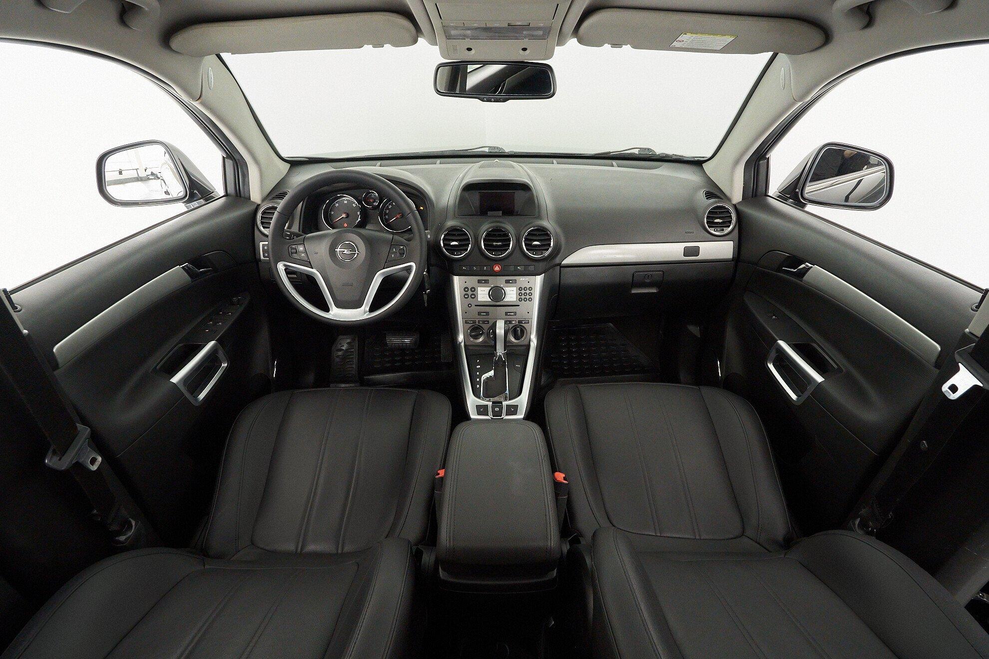 Opel Antara 2012, черный