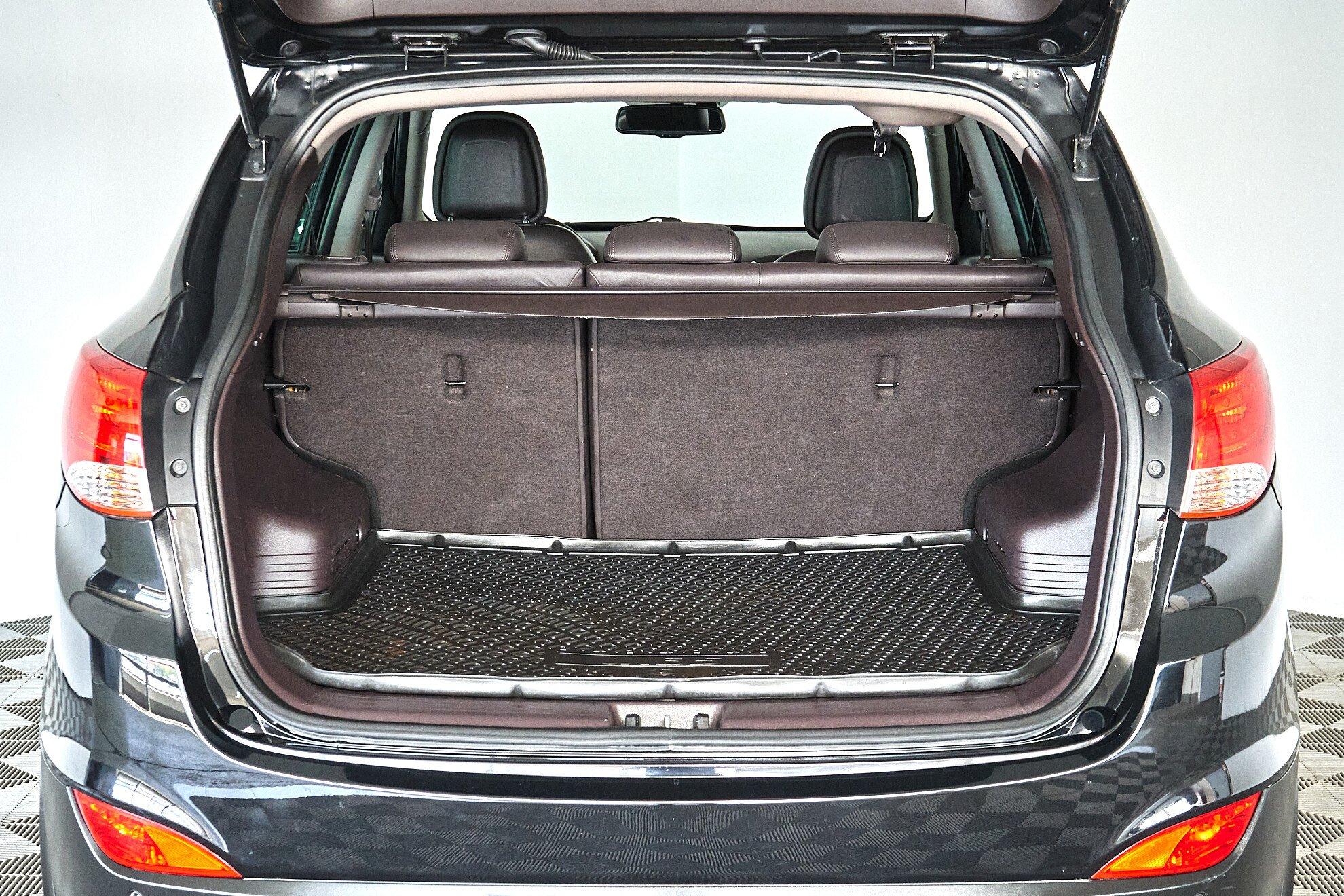 Hyundai ix35 2011, черный