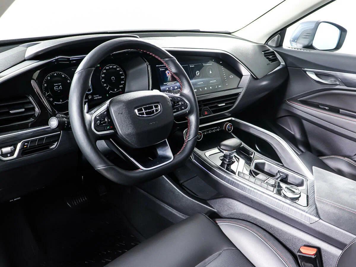 Geely Tugella 2021, серый
