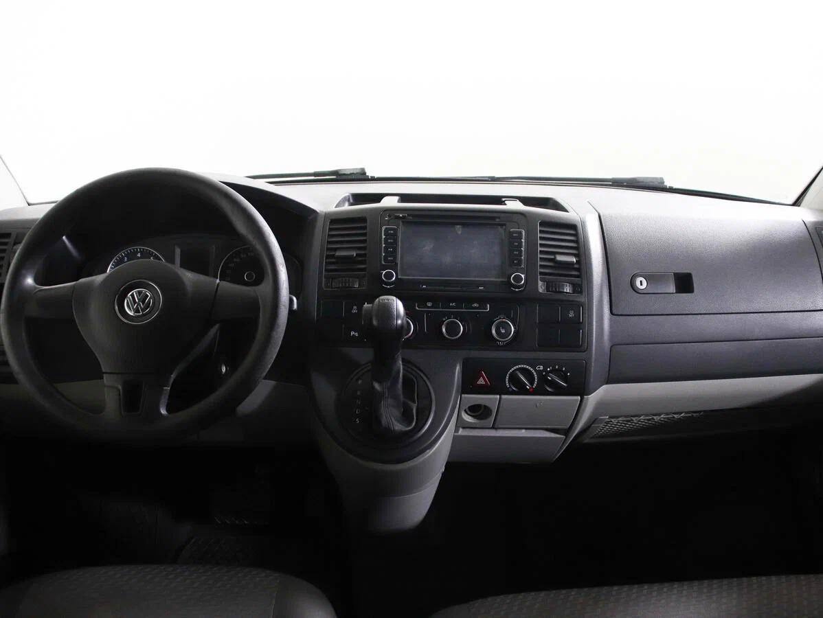 Volkswagen Transporter 2014, белый